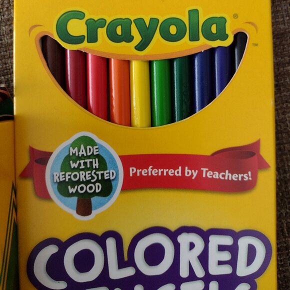 New in boxes Crayola Crayons and Colored Pencils - Picture 6 of 9